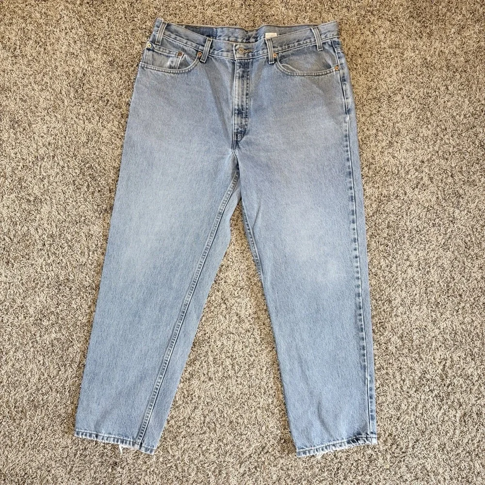 Vintage Levi's 550 Jeans Mens 38x30 Blue Denim Light Wash Regular Relaxed 90s